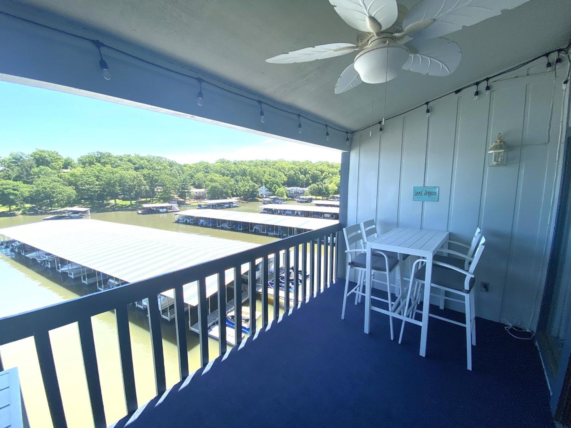 B Lakefront! Remodeled, Boat Slip, Patio Views, Pool, Boat Ramp, Wifi Osage Beach Exterior photo